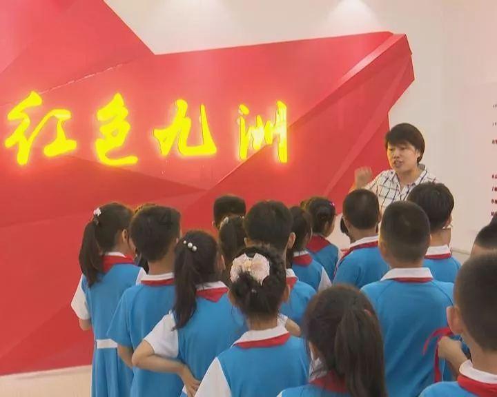 章鱼喷墨汁